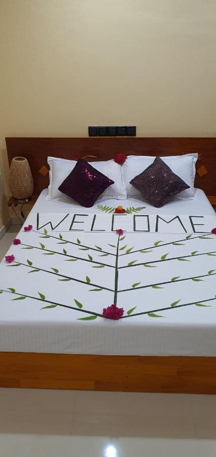 Night Star Dhangethi Bed & Breakfast Екстериор снимка