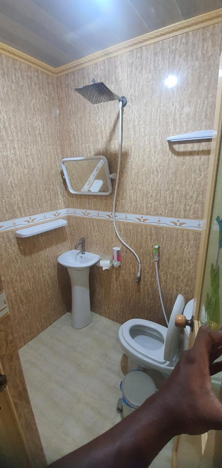 Night Star Dhangethi Bed & Breakfast Екстериор снимка